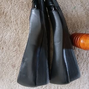 Womens flats